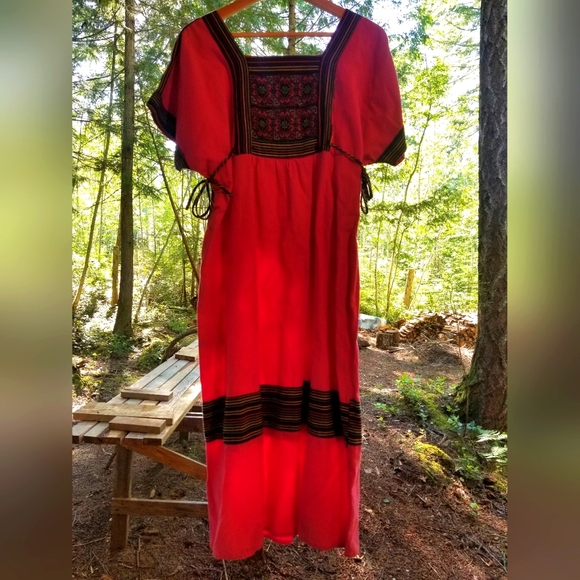 Summer Dress Red Embroidered Maxi Short Sleeve Square Neck Thailand Cotton Med - Picture 12 of 14